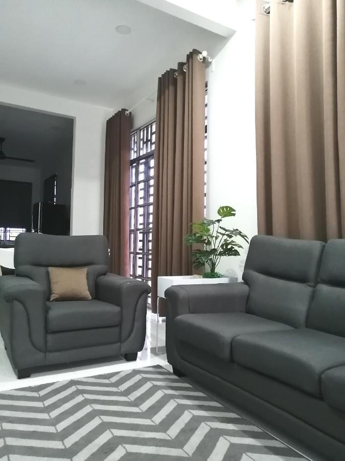 Simple Home By Aimie Fully Aircond Dungun Exterior foto